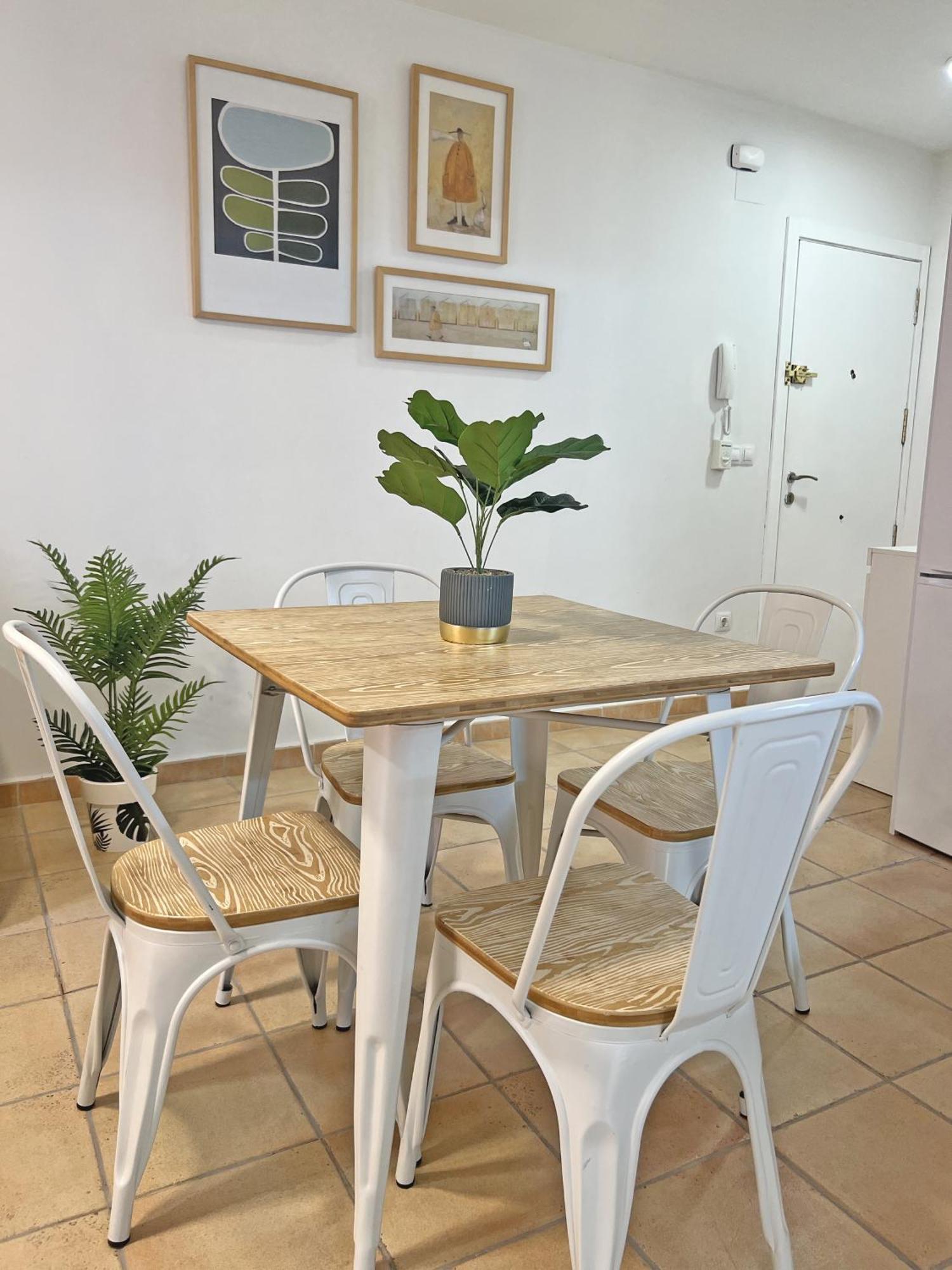 Puro Centro. 500M Del Mar. A/C Apartment Alicante Luaran gambar